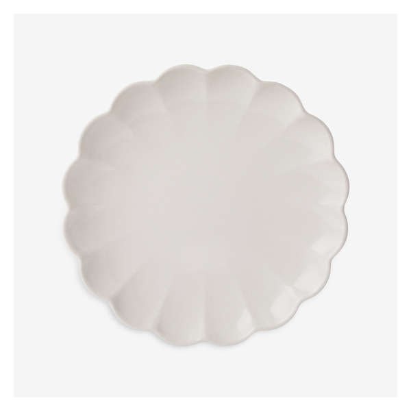 Scalloped Dinner Plate - Cream