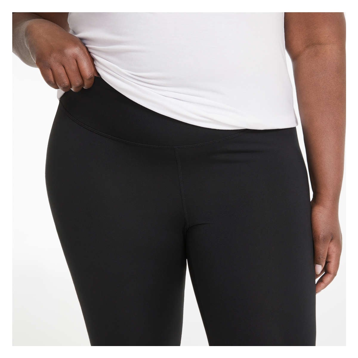 ShapeMove™ Pocket-detail Sports Leggings - Black - Ladies