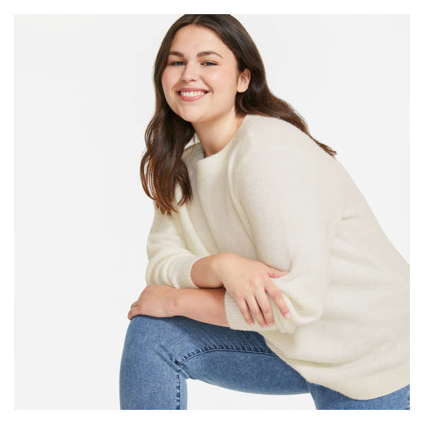 Women+ Relaxed-Fit Sweater - Cream
