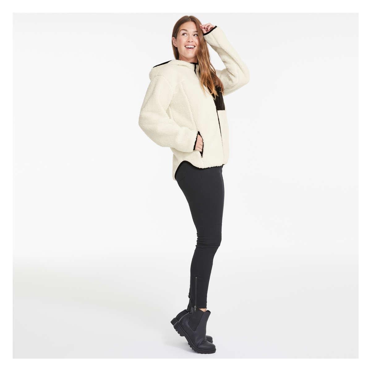 Teddy Fleece Jacket in Off White from 