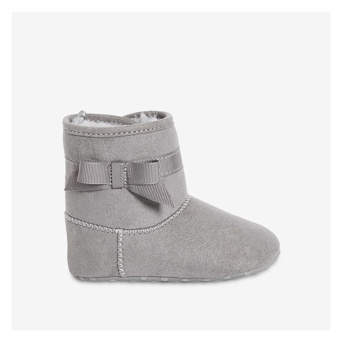 Newborn hotsell boots girl