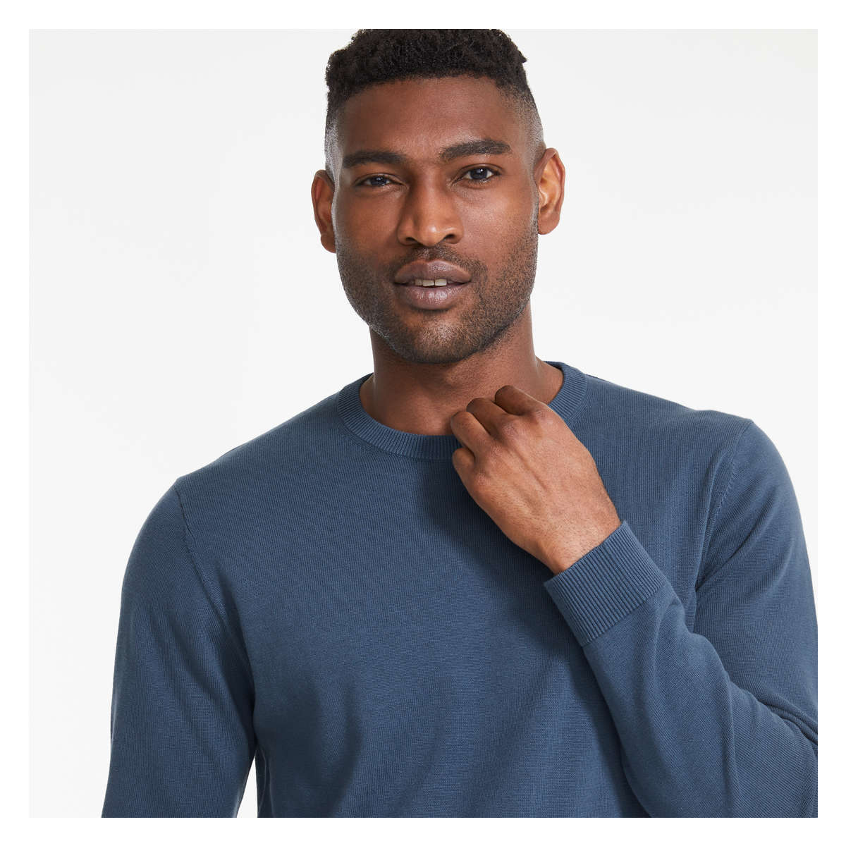 navy blue crew neck sweater