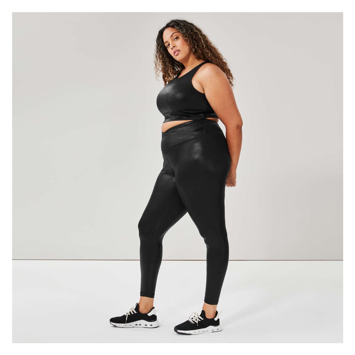 Women High Rise Active Legging in Black from Joe Fresh