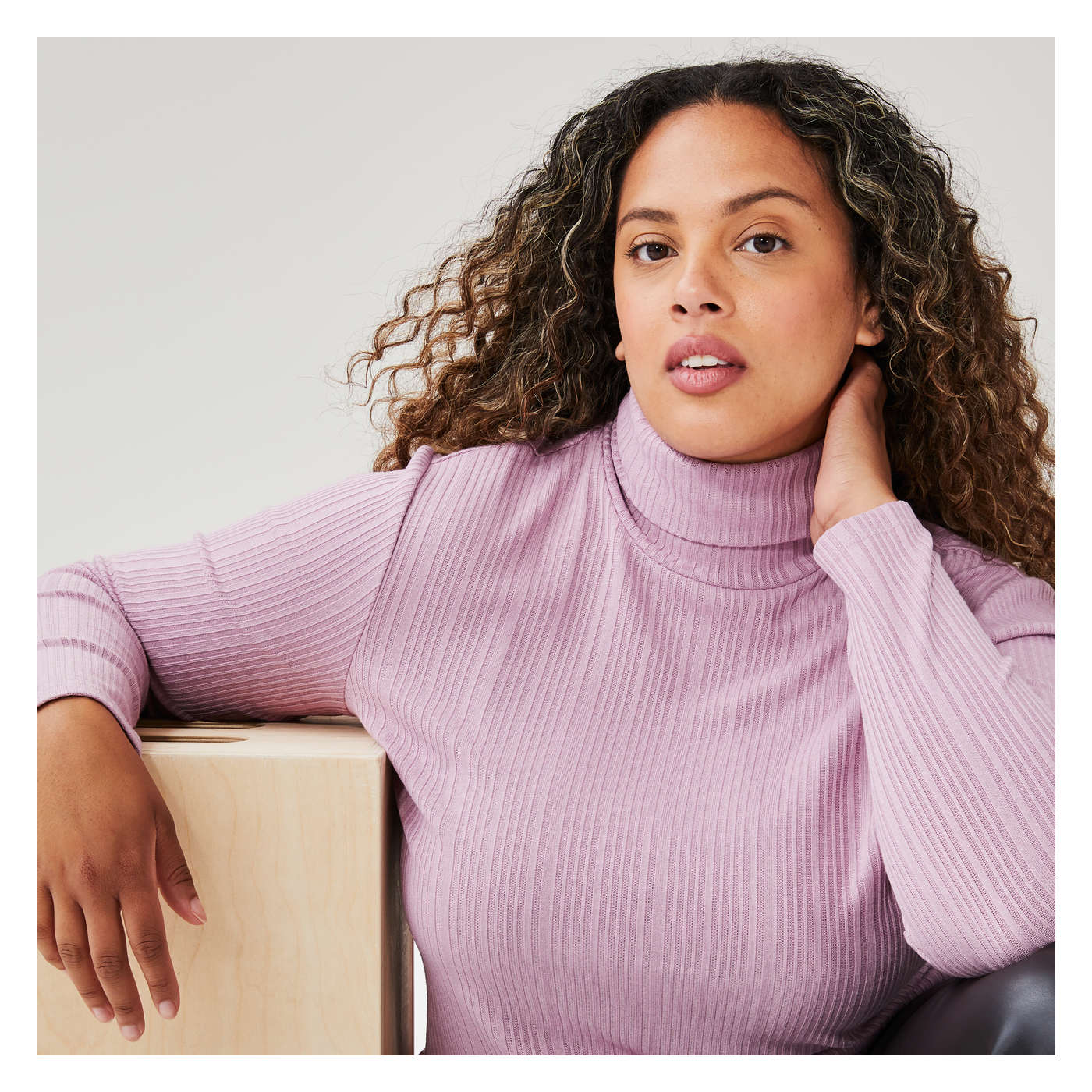 Mauve turtleneck hotsell