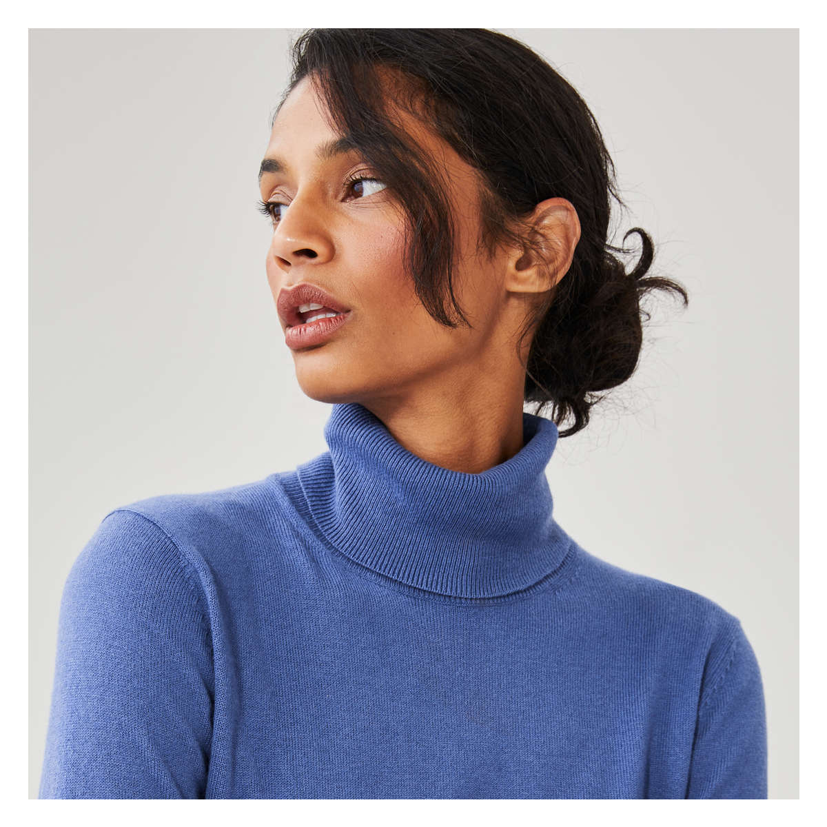 Blue sweater turtleneck best sale