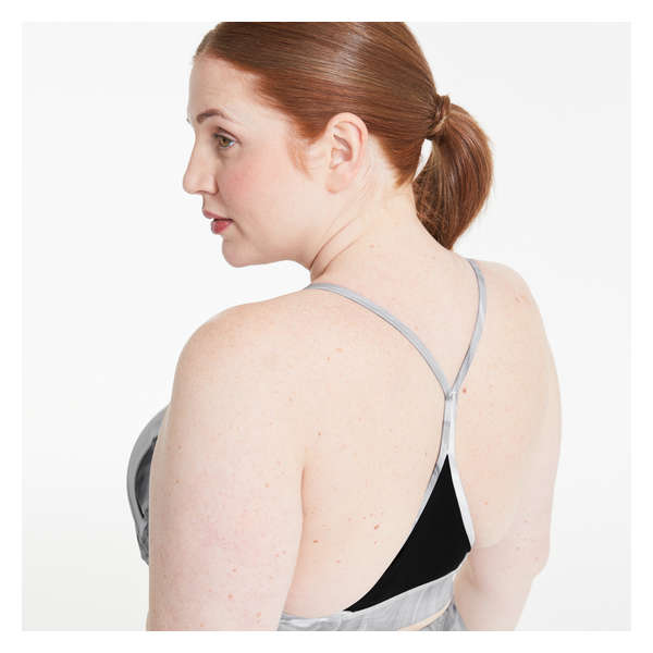 Women+ Mesh Back Sports Bra - Light Grey