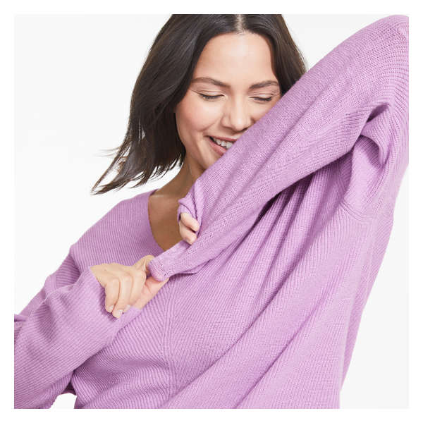 Women+ Double V-Neck Sweater - Pastel Purple