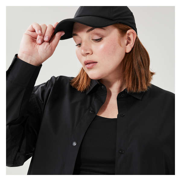 Women+ On-the-Go Button-Down - Black
