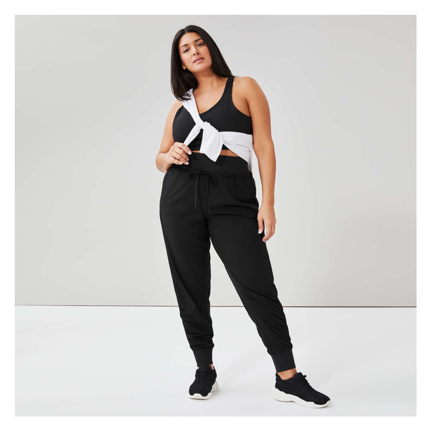 Women+ Mid Rise Active Jogger in Black from Joe Fresh