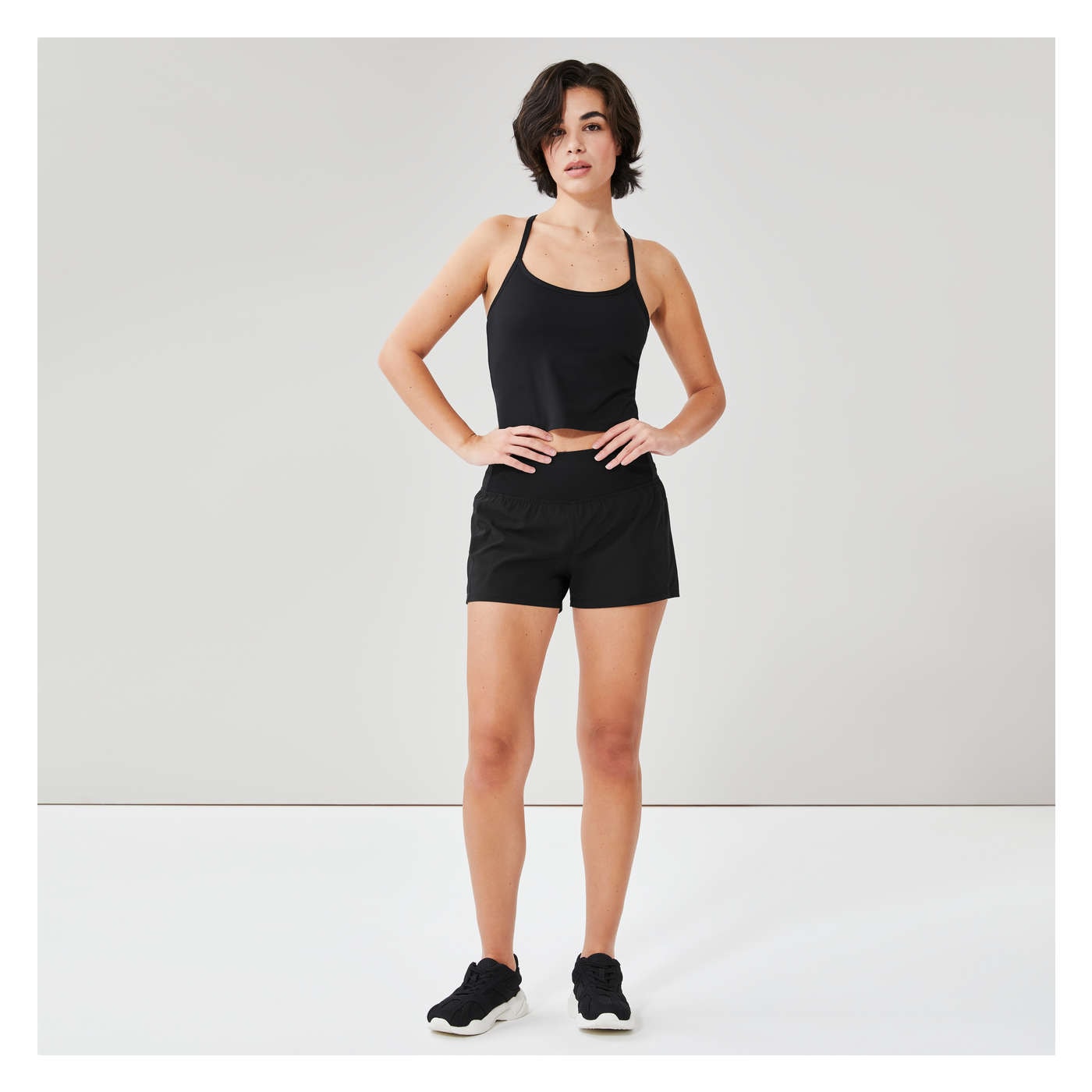 On Active Shorts Women - Black & Stratosphere