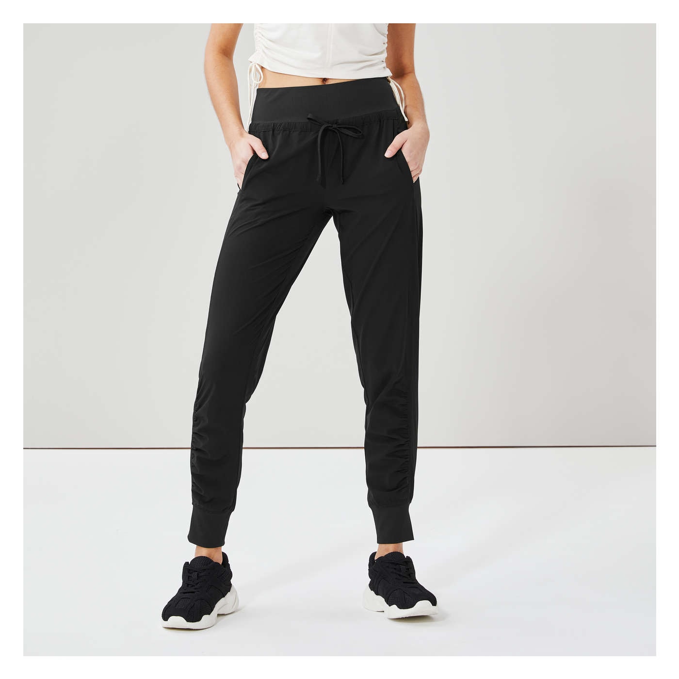 Mid Rise Active Jogger in Black from Joe Fresh