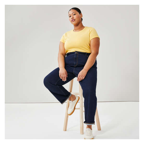 Women+ Organic Cotton Essential T-Shirt - Pastel Yellow