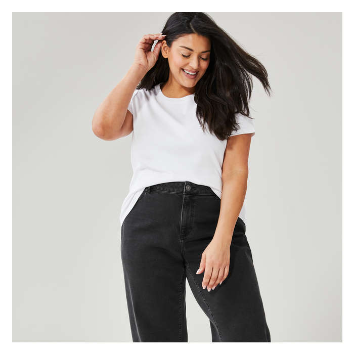 Women+ Black Relaxed Fit Jean