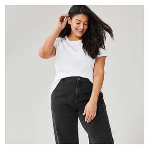 Women+ Black Relaxed Fit Jean - Black