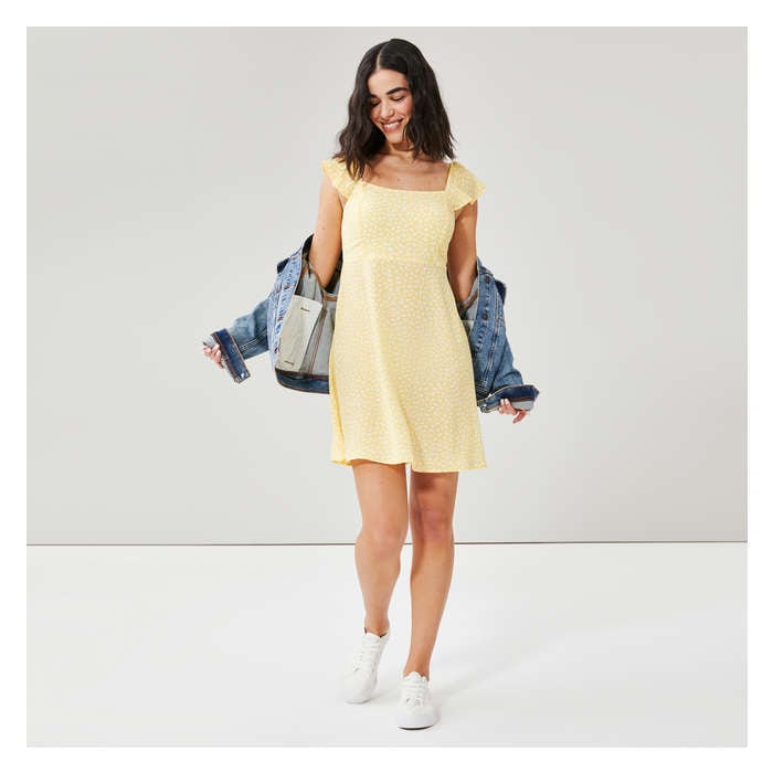 Aux Femmes Robe mini à manches papillon - Jaune