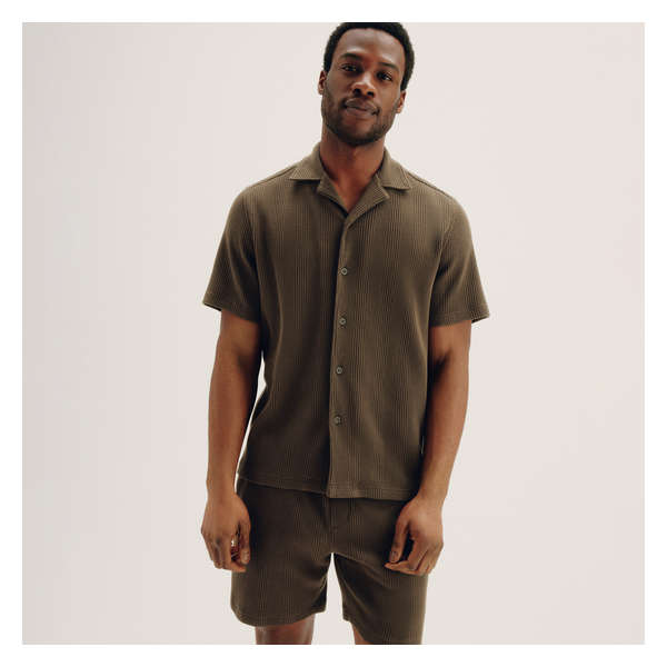 Men's Waffle Knit Button-Up Shirt - Dark Brown