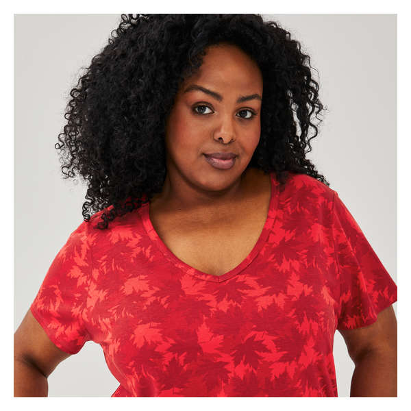 Women+ Active Canada V-Neck T-Shirt - Red