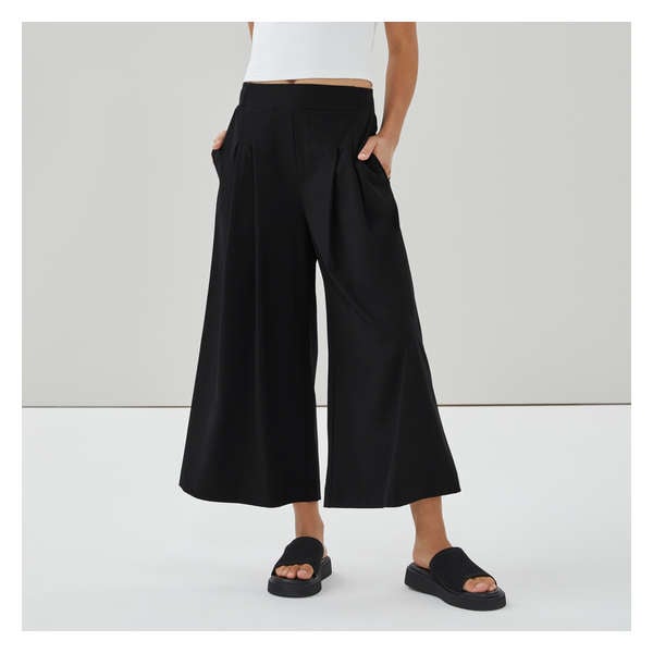 On-the-Go Crop Pant - Black