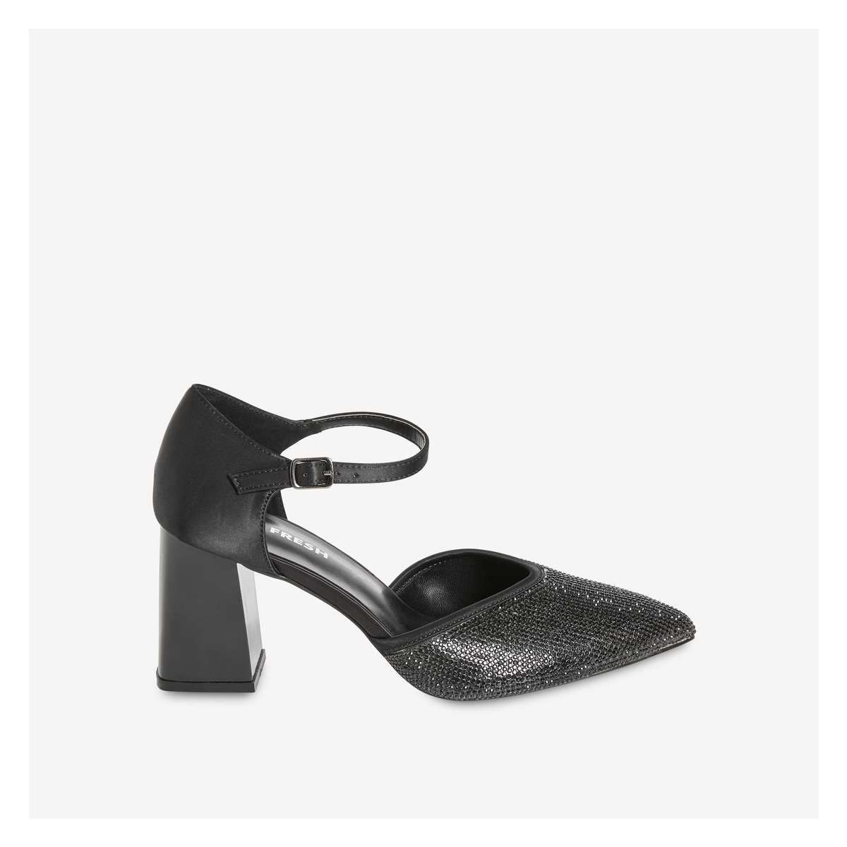 Low block heel hot sale shoes black