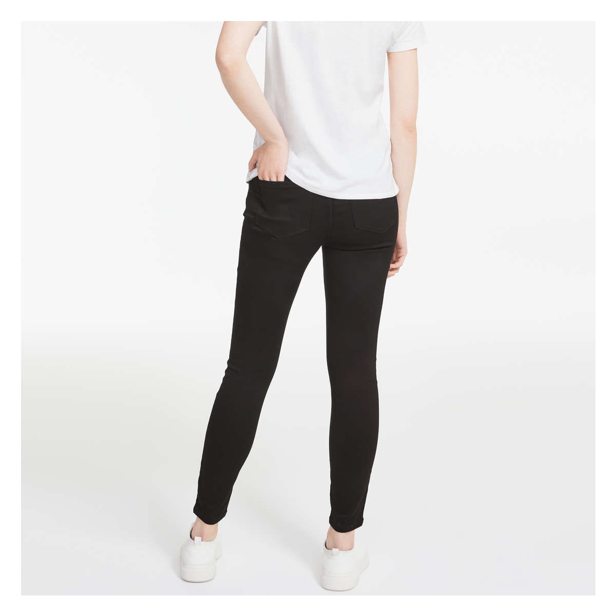 Short Jegging in Black from Joe Fresh