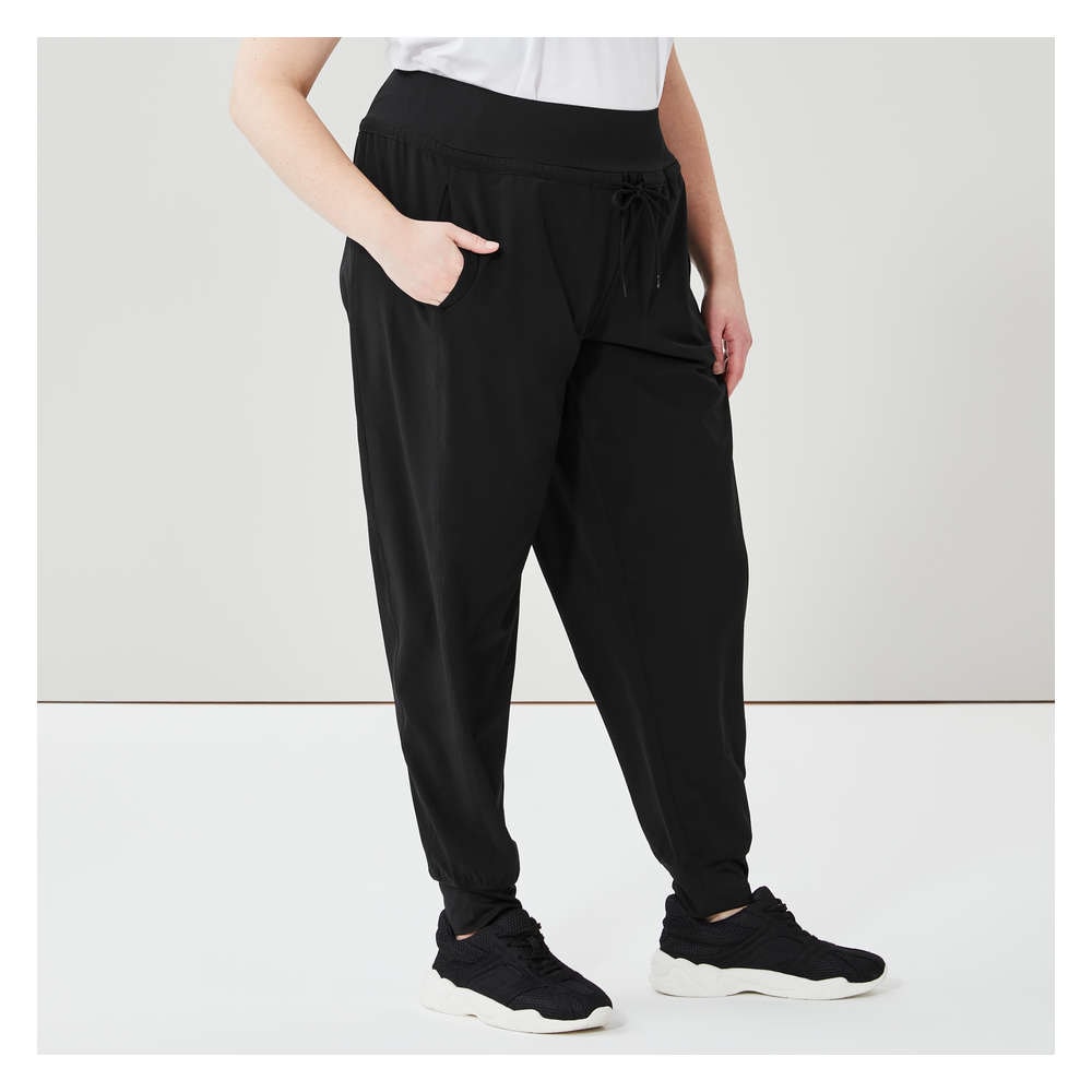 Four-Way Stretch Active Jogger in Black from Joe Fresh