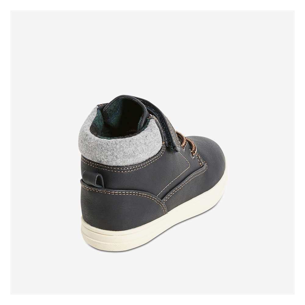 high top sneakers for boys
