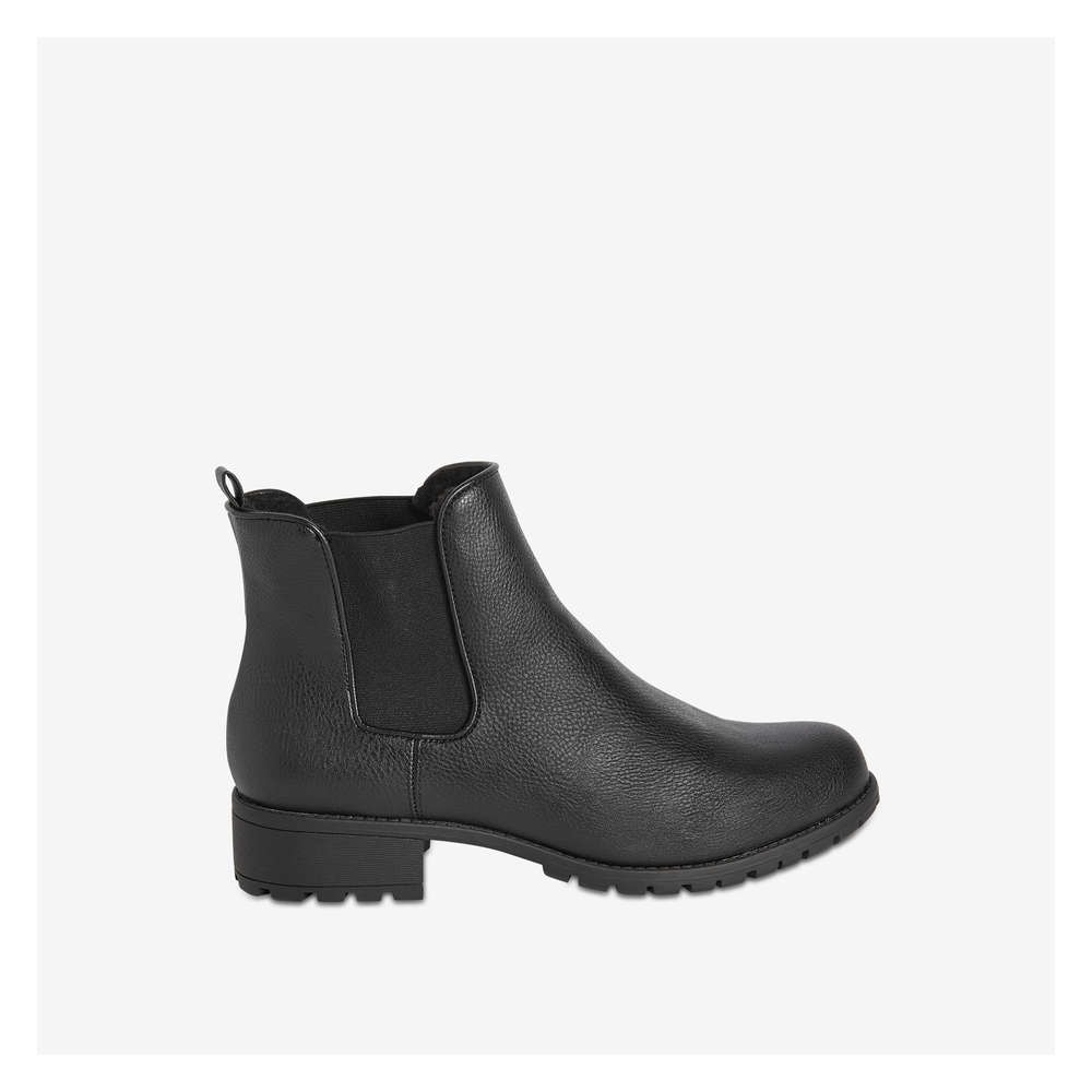 Round Toe Chelsea Boots in Black from 