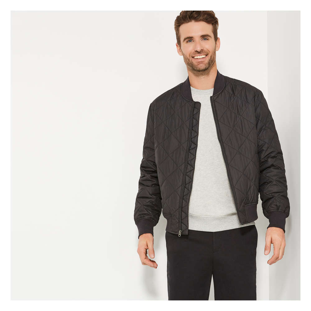 Black Bomber Jacket Men Outfits