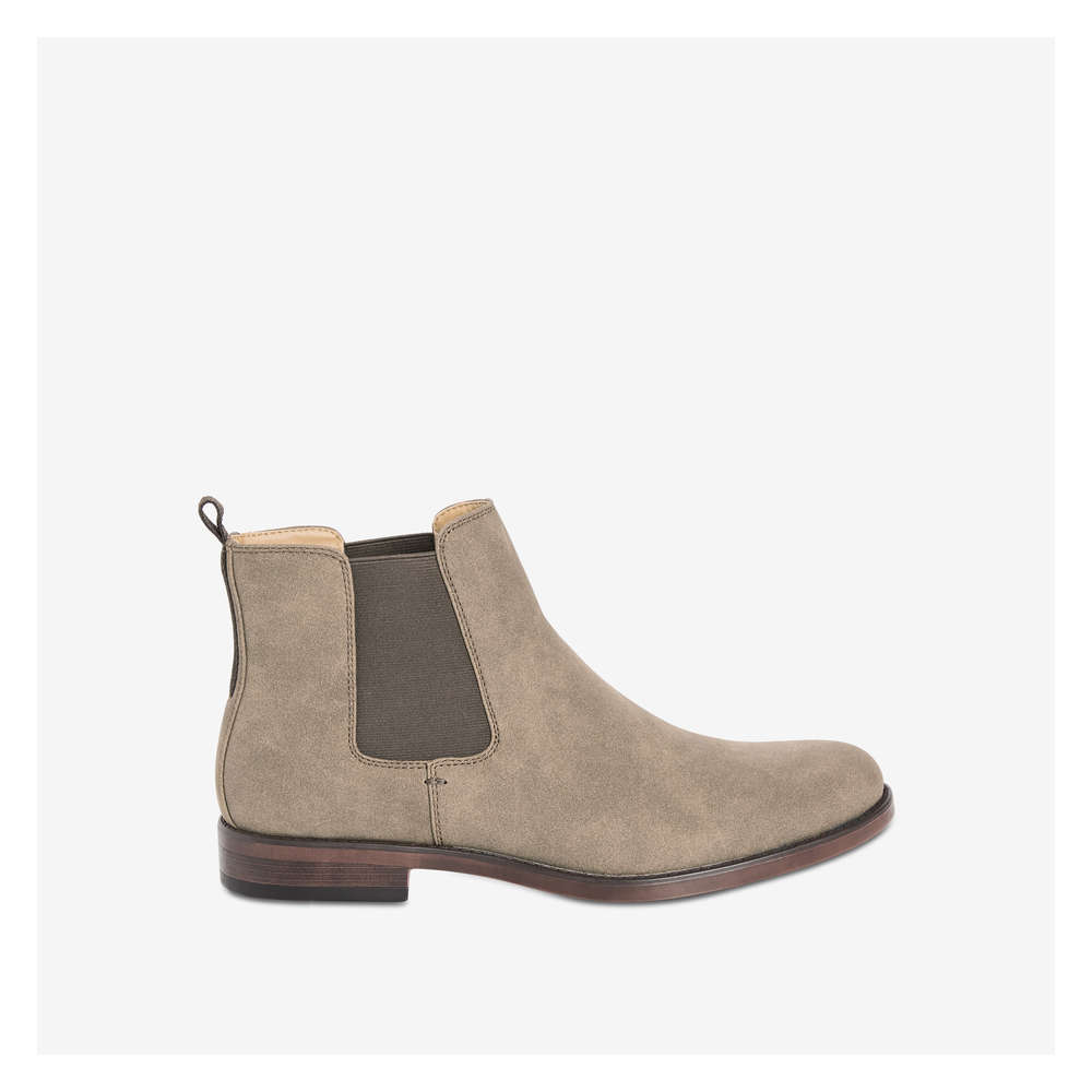 b2 chelsea boots