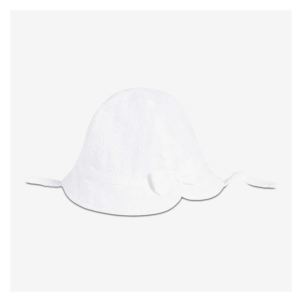 white eyelet sun hat baby girl