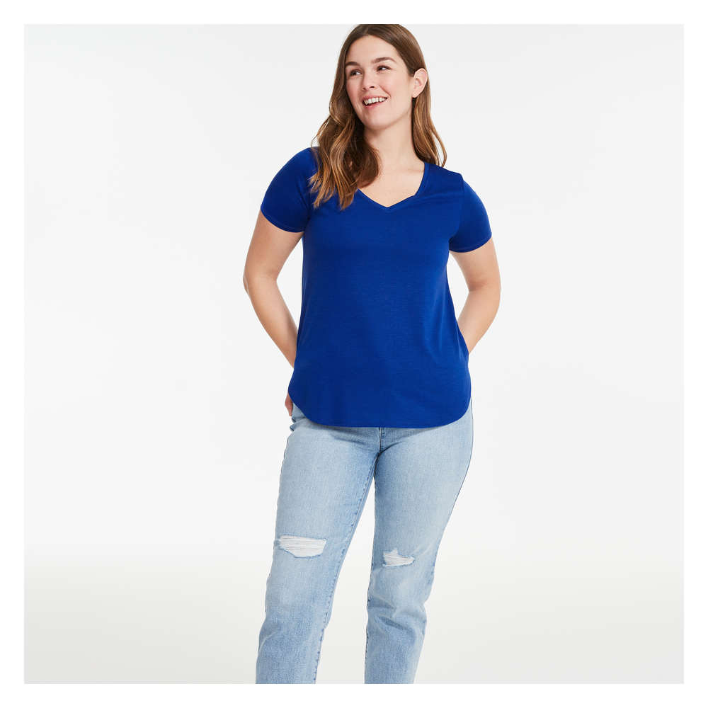 V-Neck Boyfriend Tee in Dark Blue from 