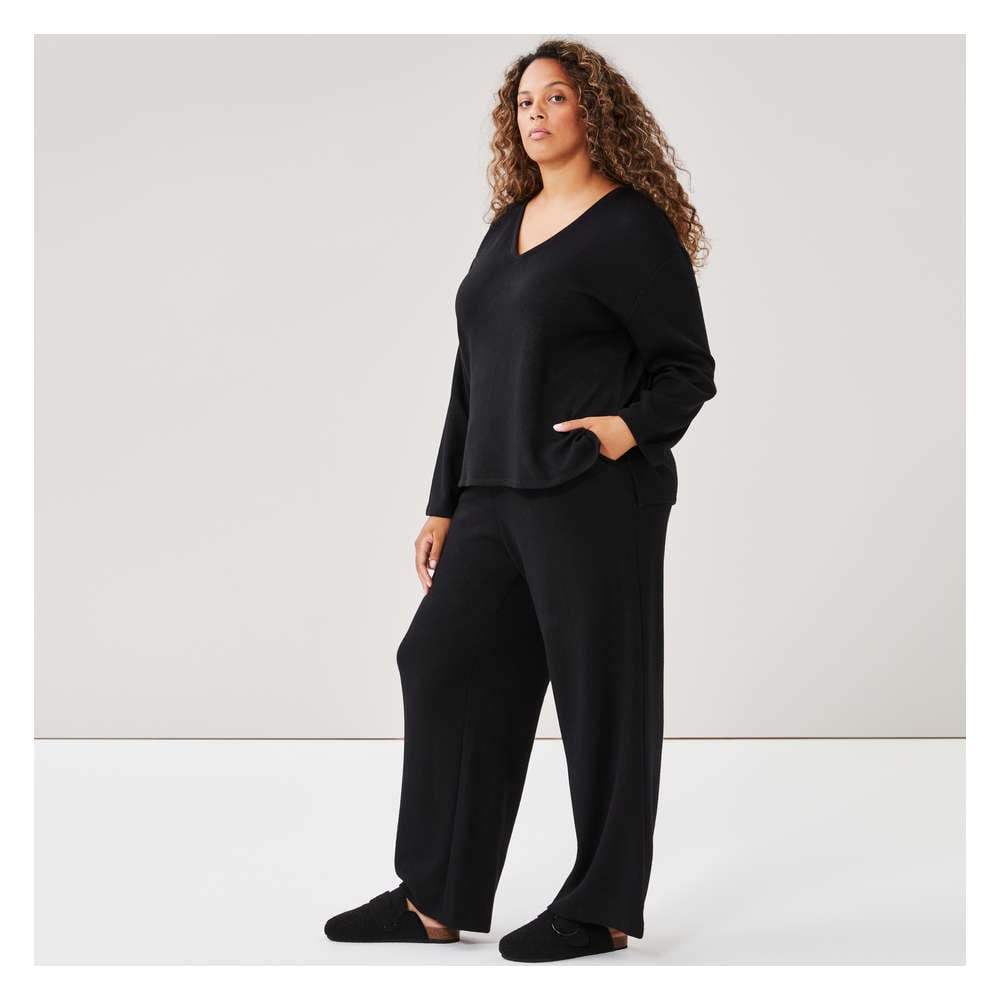 Women+ Wide Leg Pajama Pant in Black from Joe Fresh