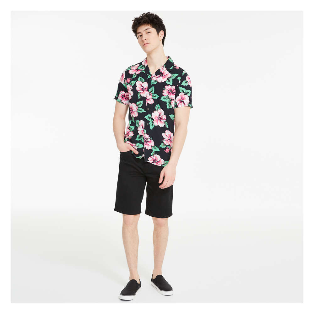 Men's Slim-Fit Twill Short in Black 