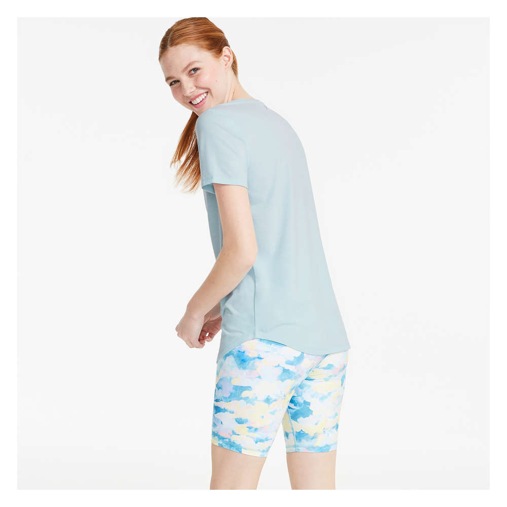 Moisture-Wicking V-Neck Active Tee in 