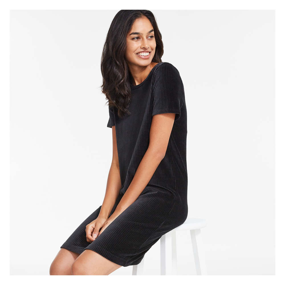 crew neck tee dress