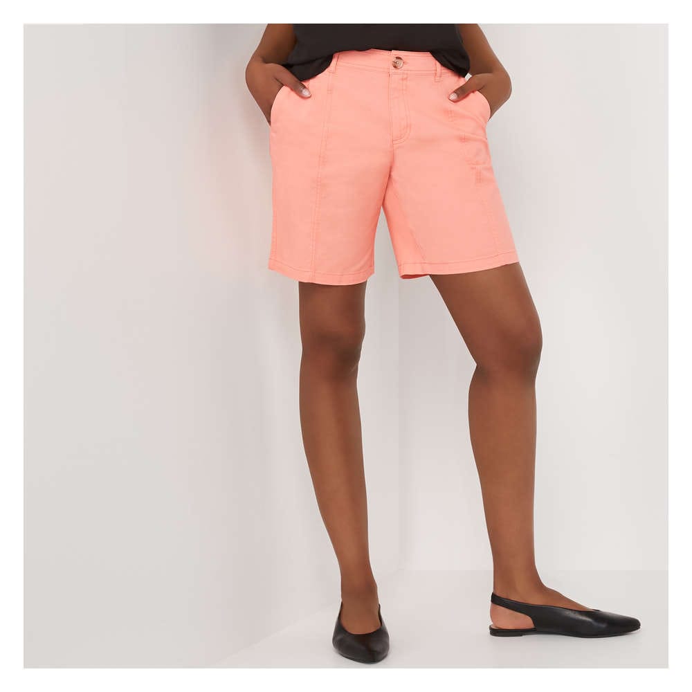 salmon coloured shorts