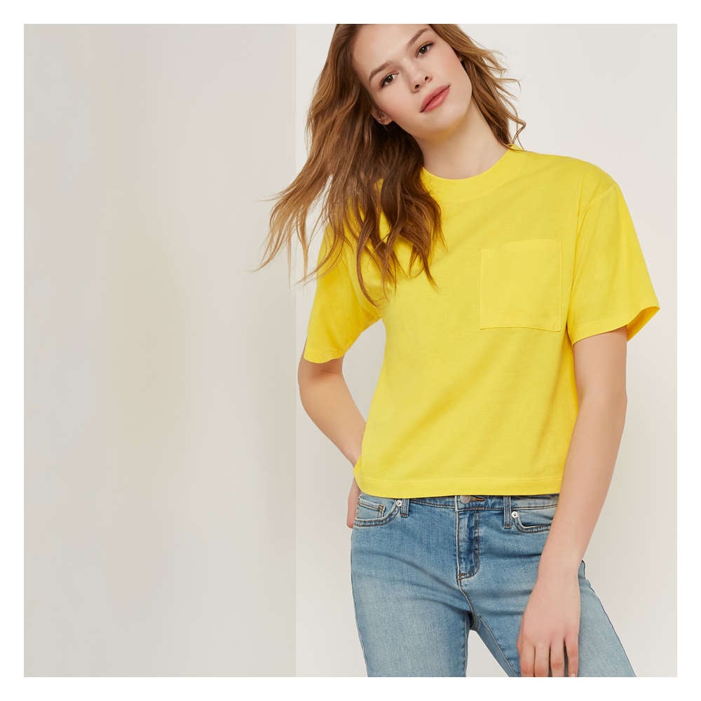 yellow t shirt matching jeans